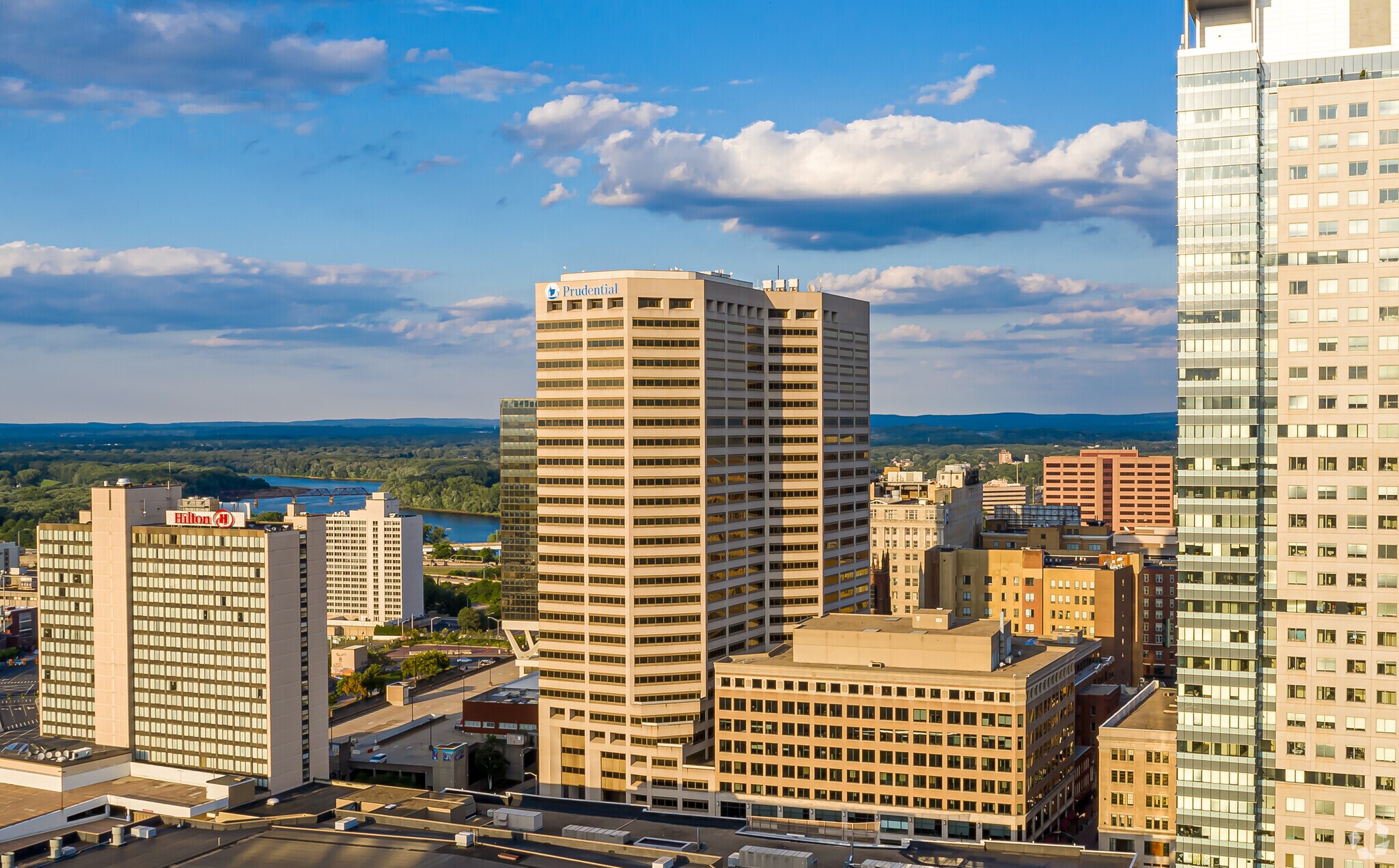 280 Trumbull St, Hartford, CT for Rent