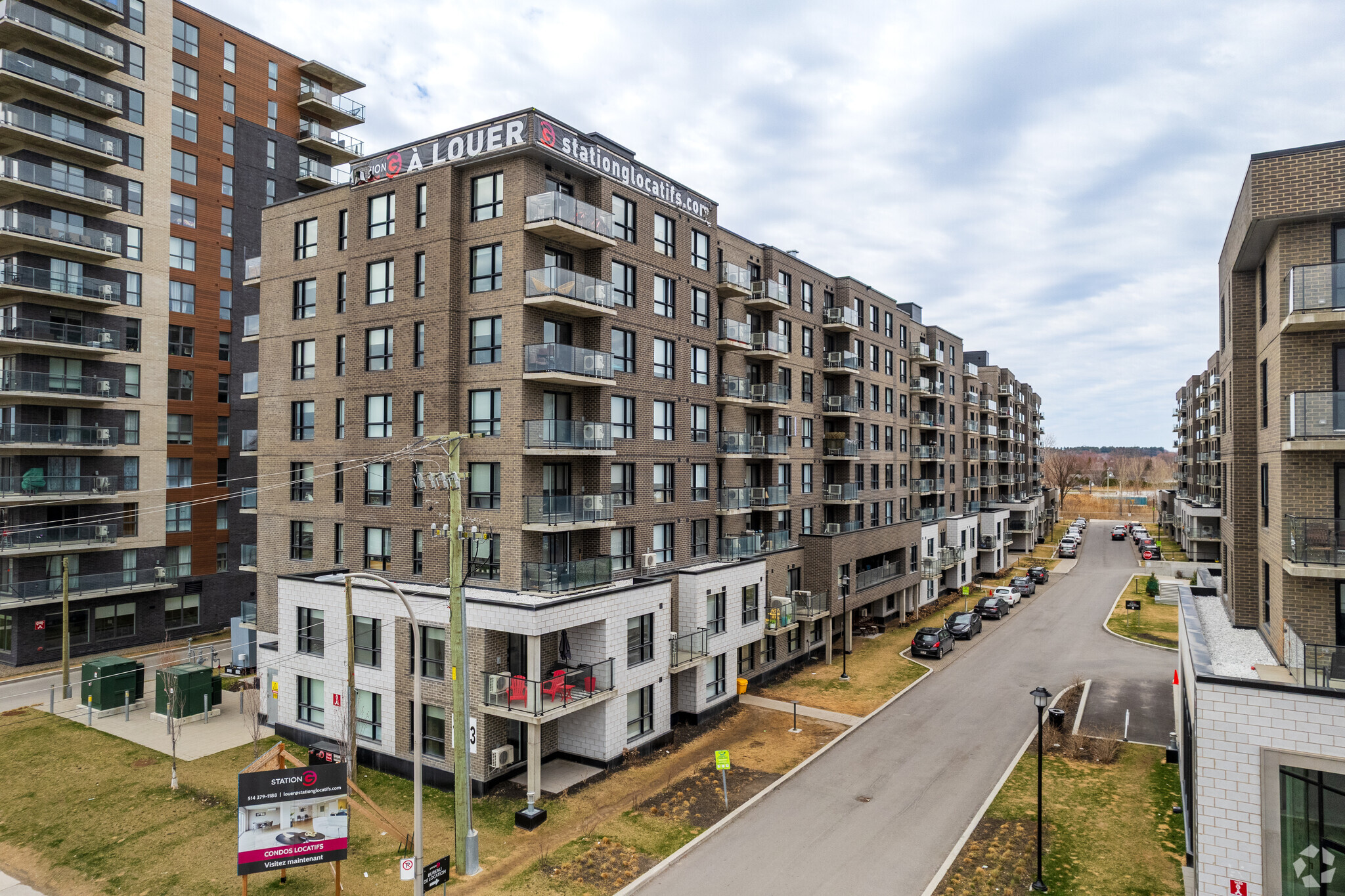 1433 Av De La Gare, Mascouche, QC for Rent