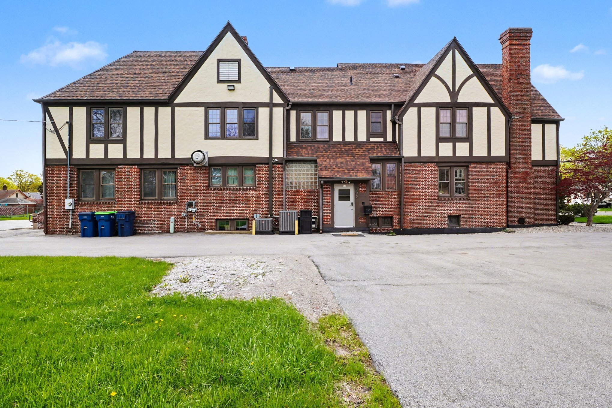 302 N Tuscola Road, Bay, Bay City, MI for Sale
