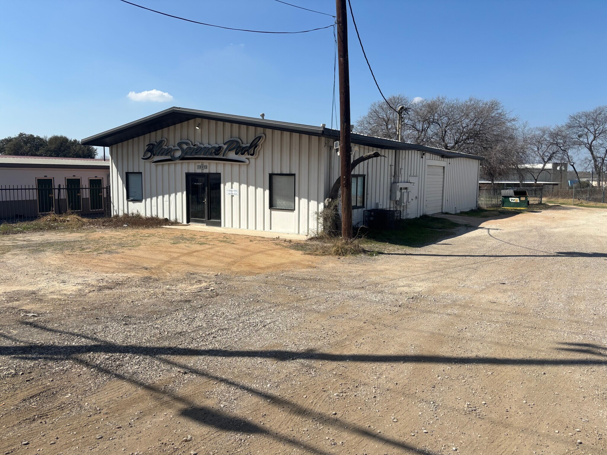 10855 N I-35 Fwy, San Antonio, TX for Rent