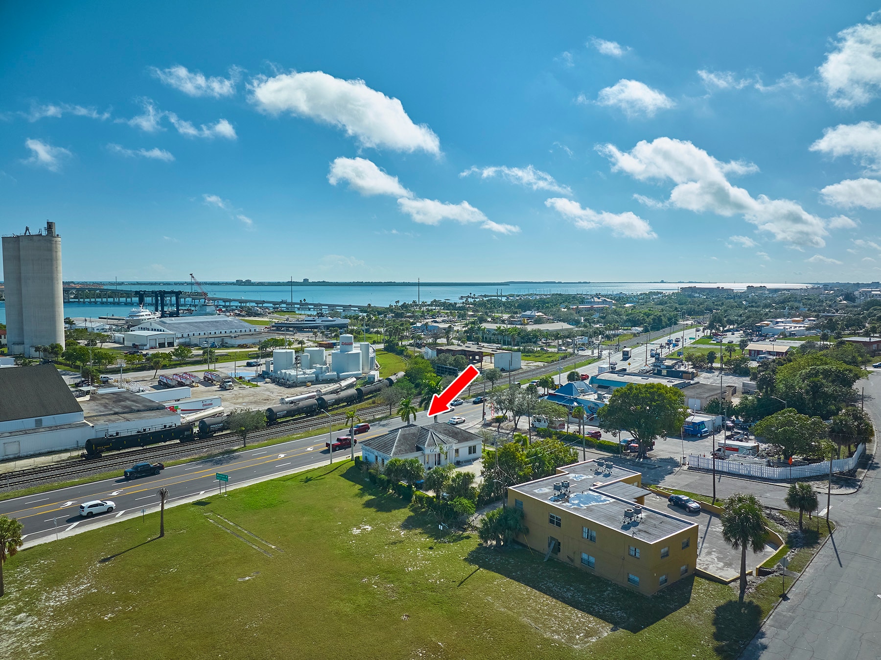 1001 N US Highway 1, Fort Pierce, FL for Sale
