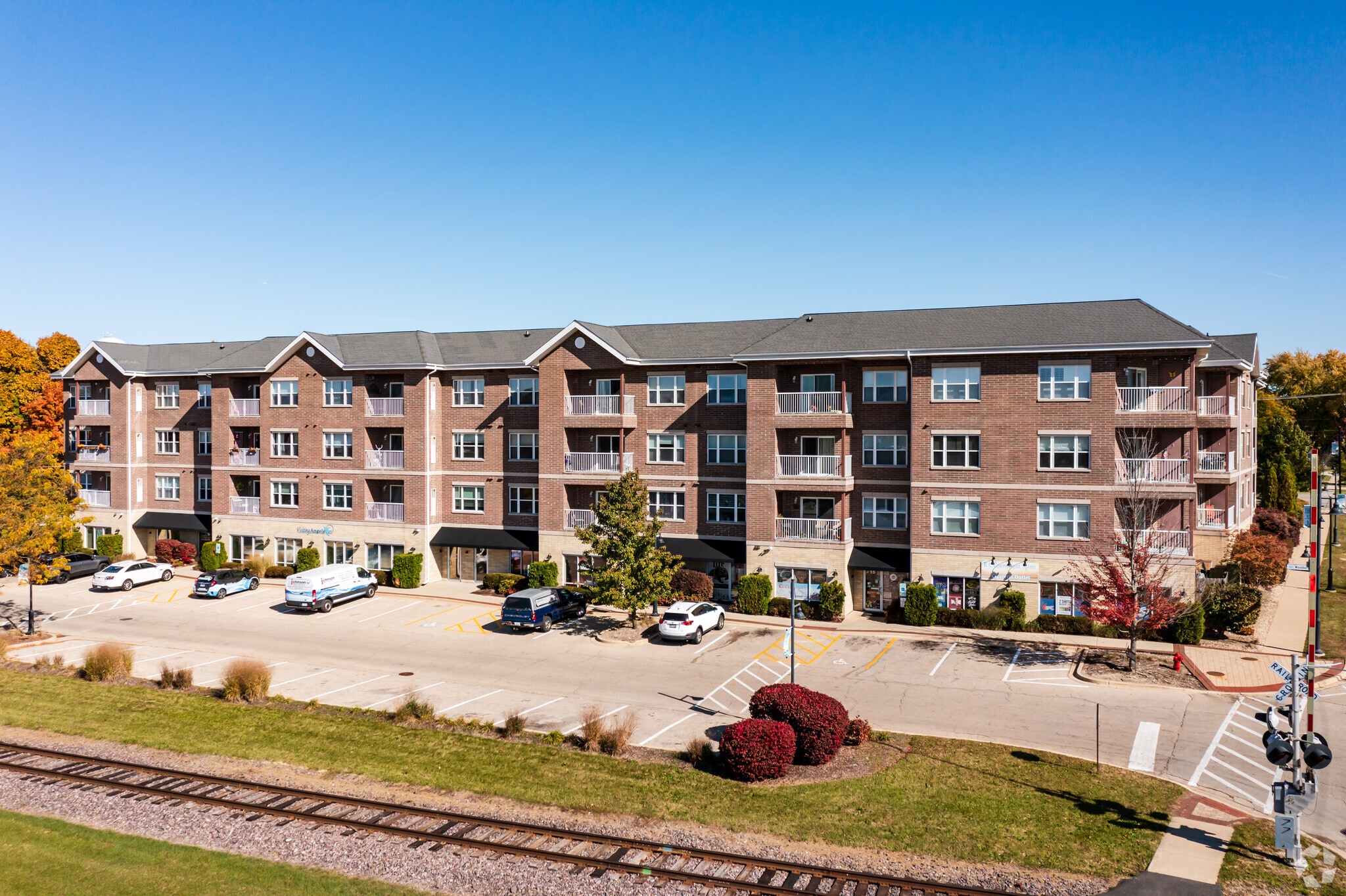 15-85 N Woodbury St, South Elgin, IL for Rent