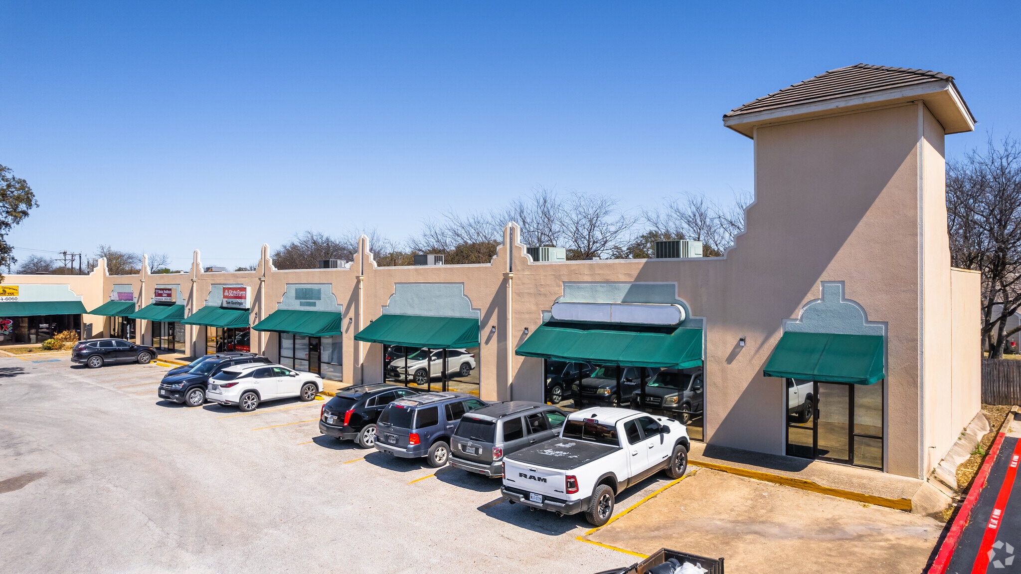 7035-7075 Bandera Rd, San Antonio, TX for Rent