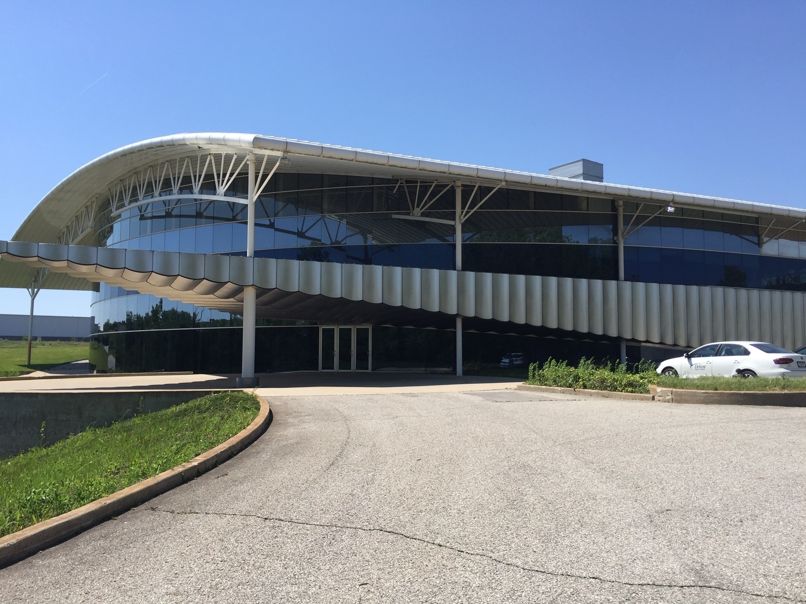 6561 Lonewolf Dr, South Bend, IN for Sale