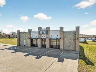 Carthage, MO Retail - 500 Peachtree Dr