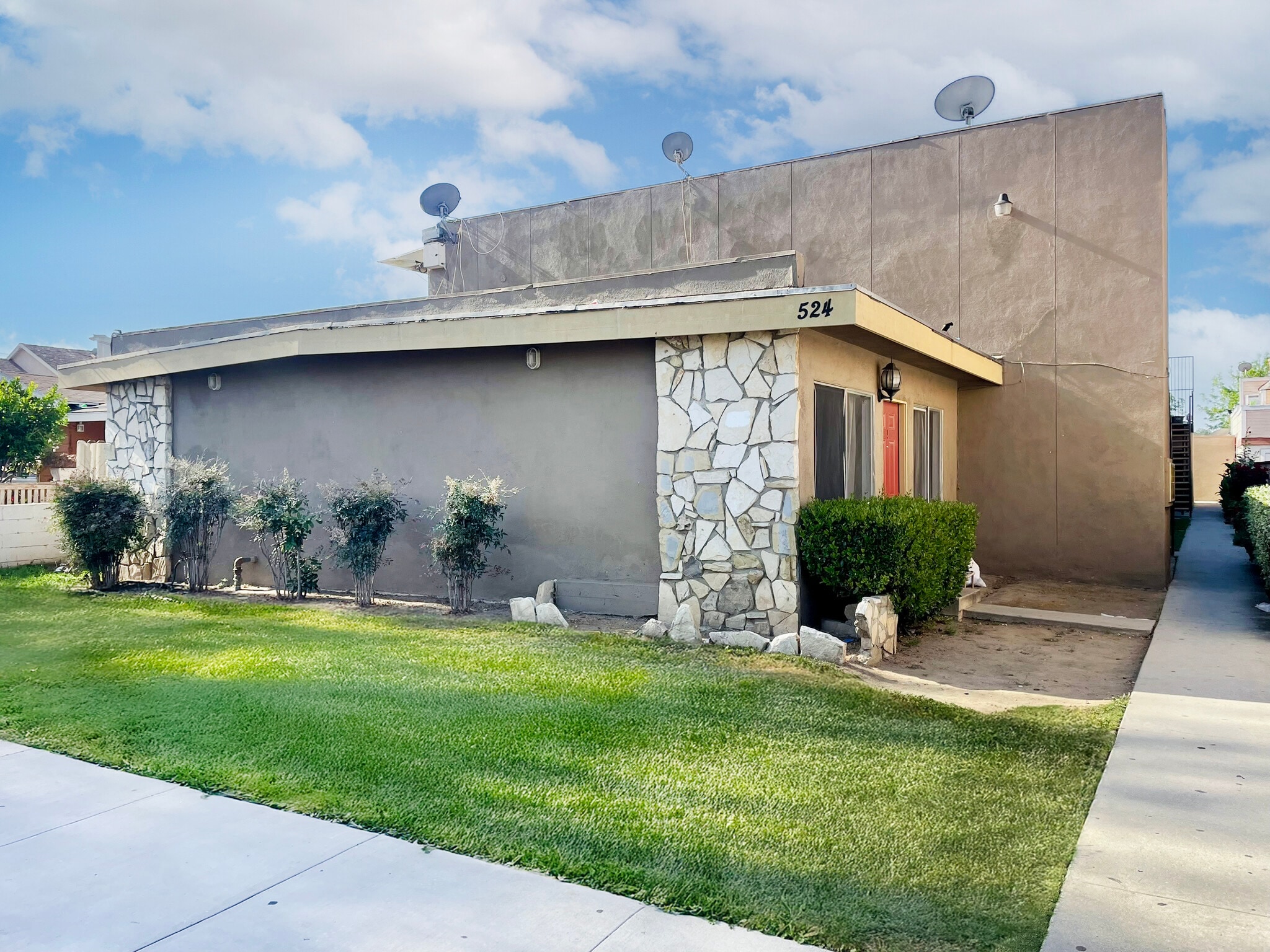 524 W Williamson Ave, Fullerton, CA for Sale