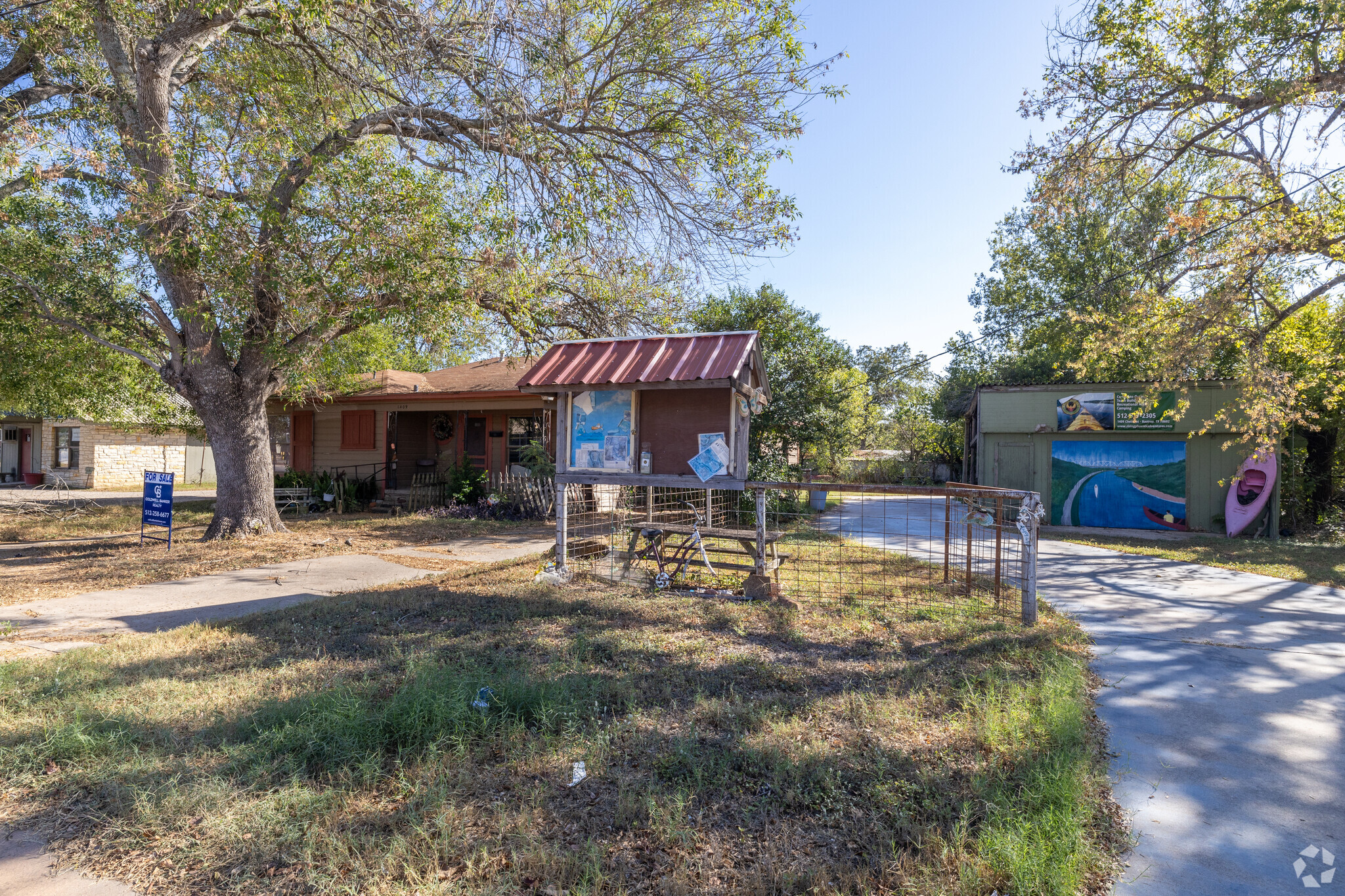 1409 Chestnut St, Bastrop, TX for Sale