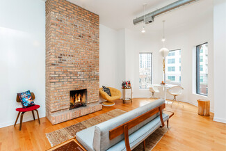 Chicago, IL Loft/Creative Space - 62 W Huron St