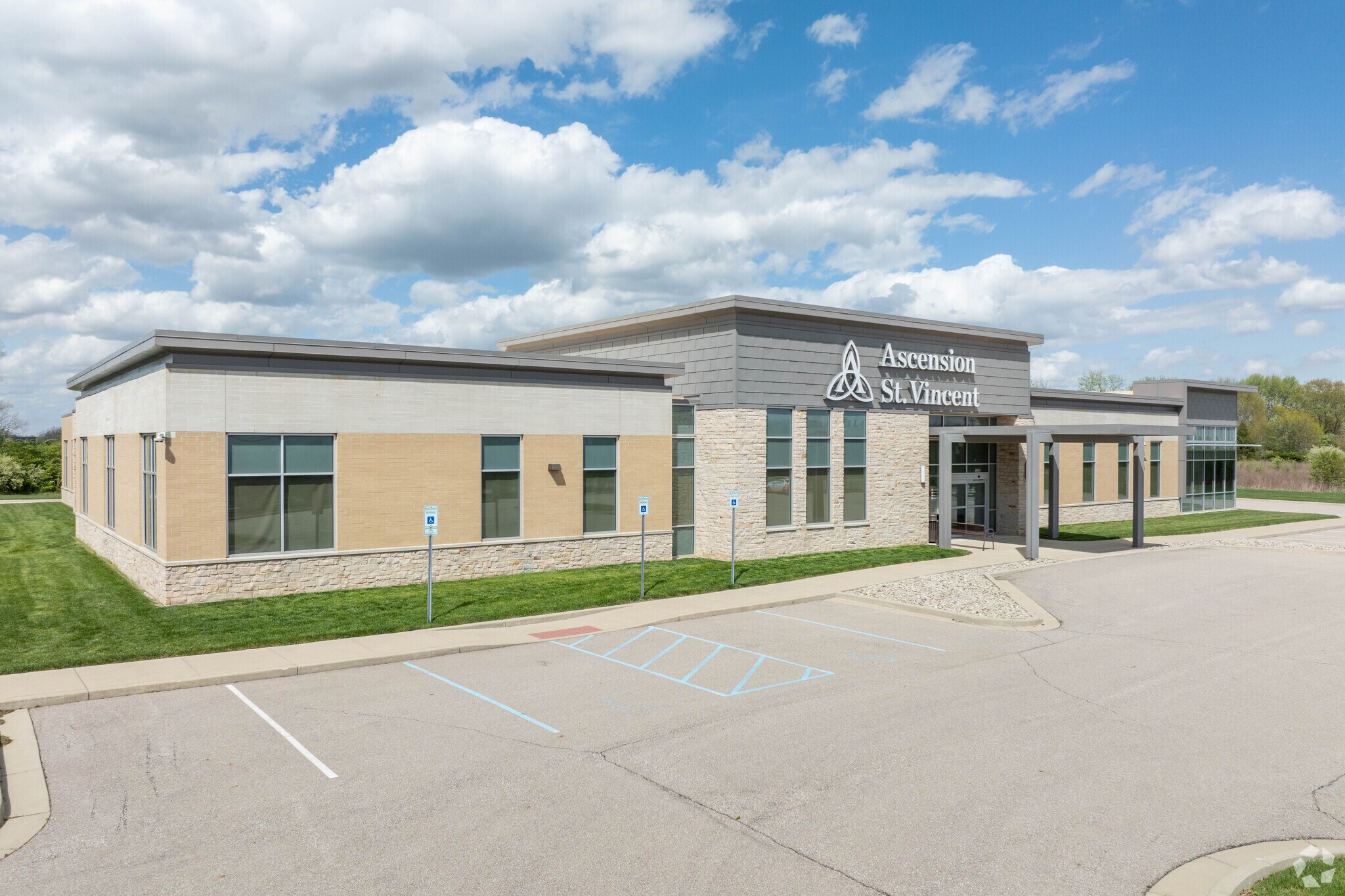 1300 Innovation Pkwy, Greenwood, IN for Rent