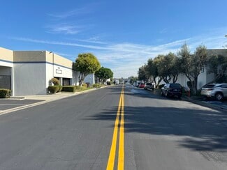 Paramount, CA Flex, Industrial - 15930-15962 Downey Ave