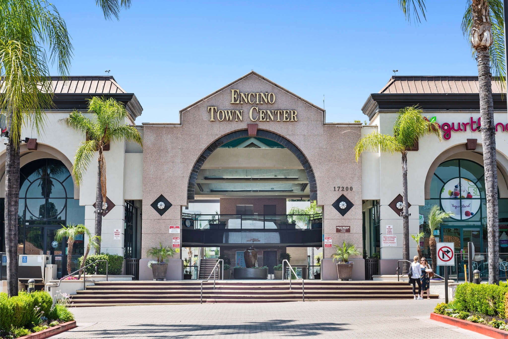 17150-17200 Ventura Blvd, Encino, CA for Rent