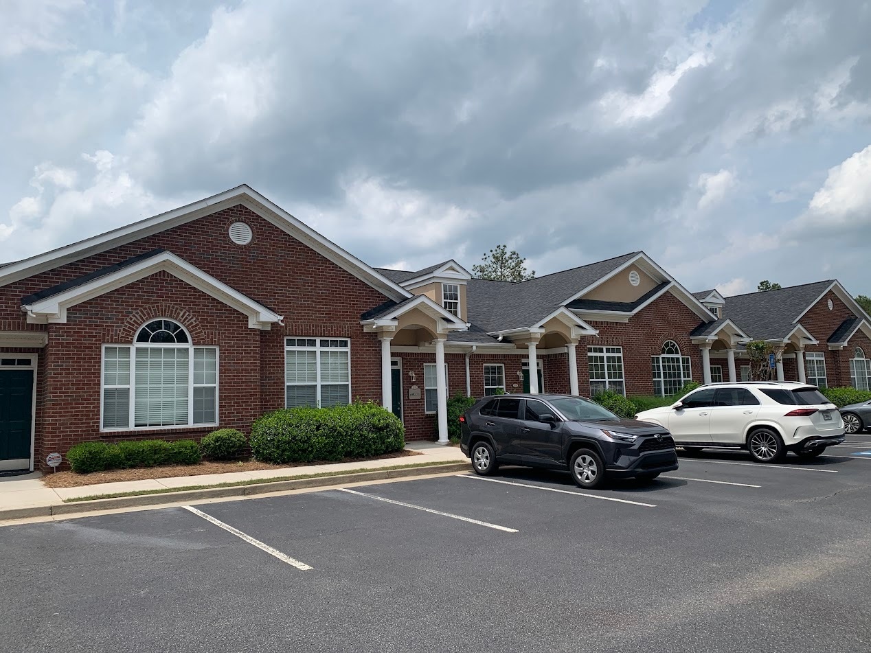 1825 Lockeway Dr, Alpharetta, GA for Sale