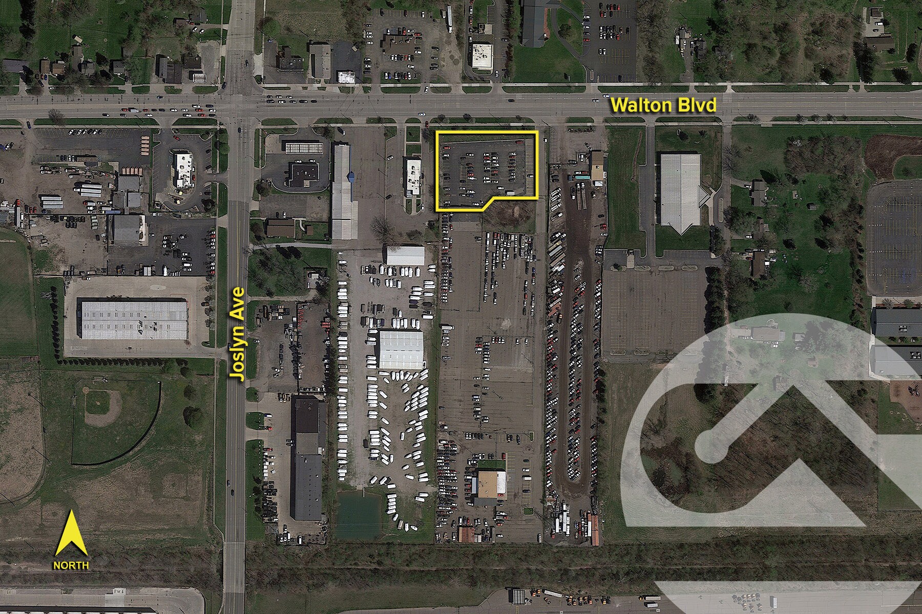 618 E Walton Blvd, Pontiac, MI for Rent