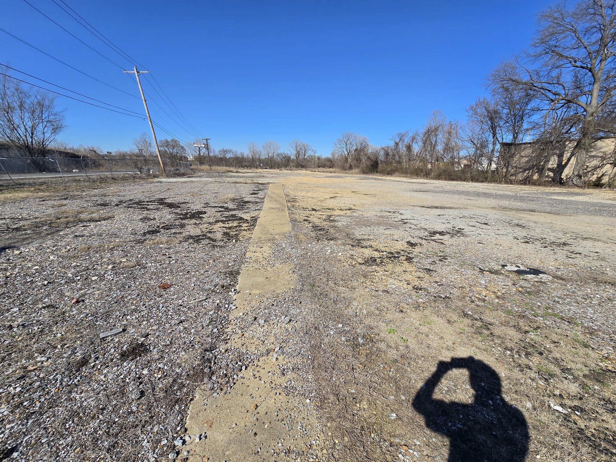 1270 Springbrook Ave, Memphis, TN for Rent