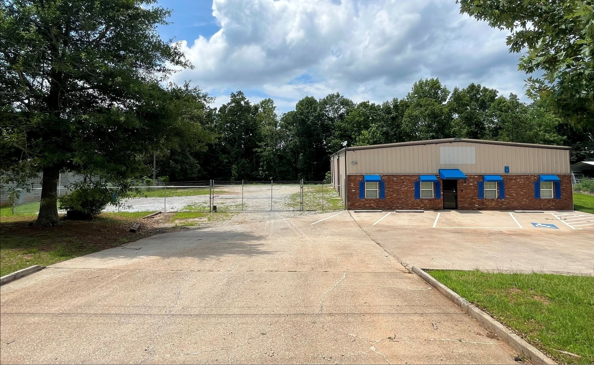 2225 Jason Industrial Pky, Winston, GA for Rent