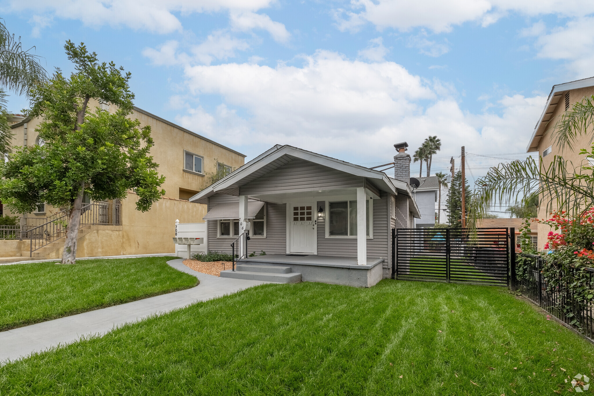 706 E Verdugo Ave, Burbank, CA for Sale