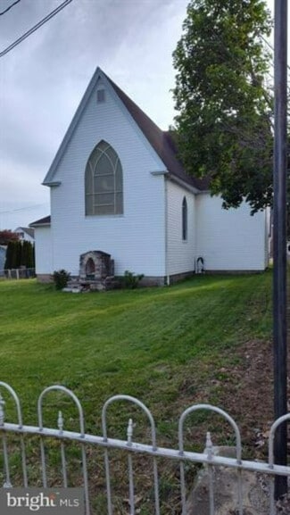 Mount Carmel, PA Churches - 120 W 4th St
