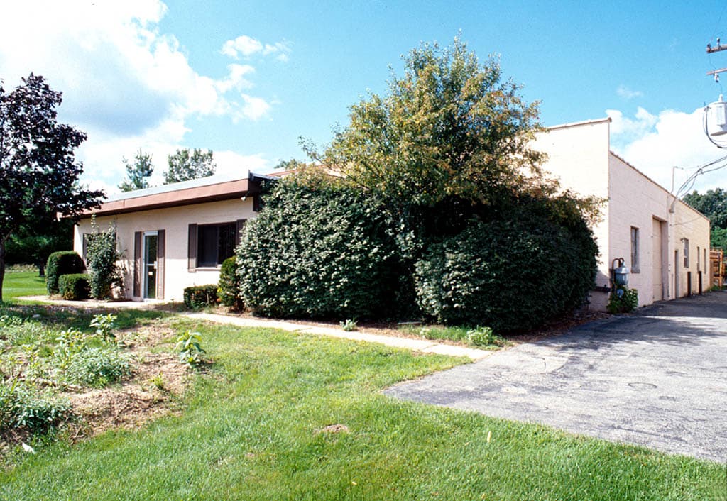 3331 Oakley Park Rd, Commerce Township, MI for Sale