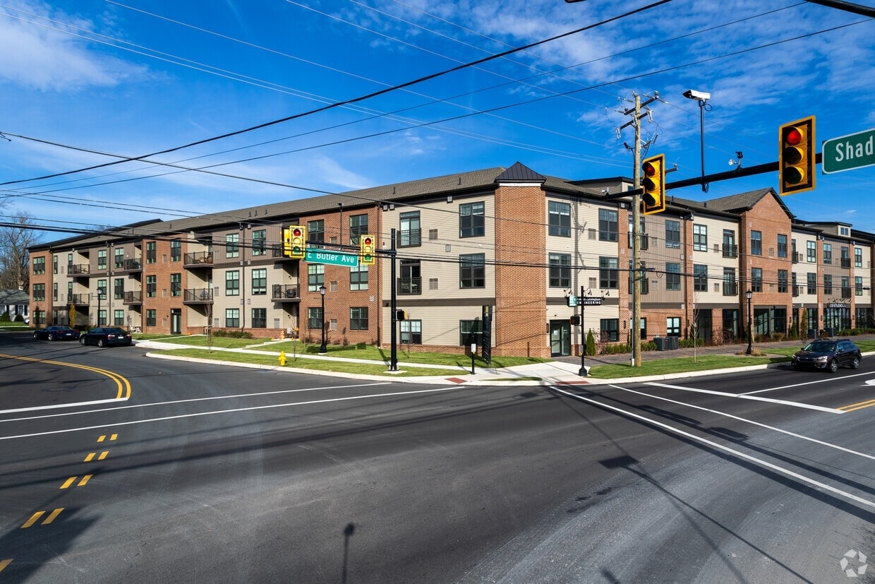 409 E Butler Ave, Doylestown, PA for Rent