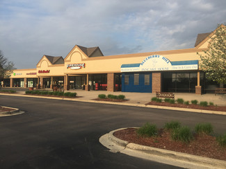 Aurora, IL Retail - 405 N Eola Rd