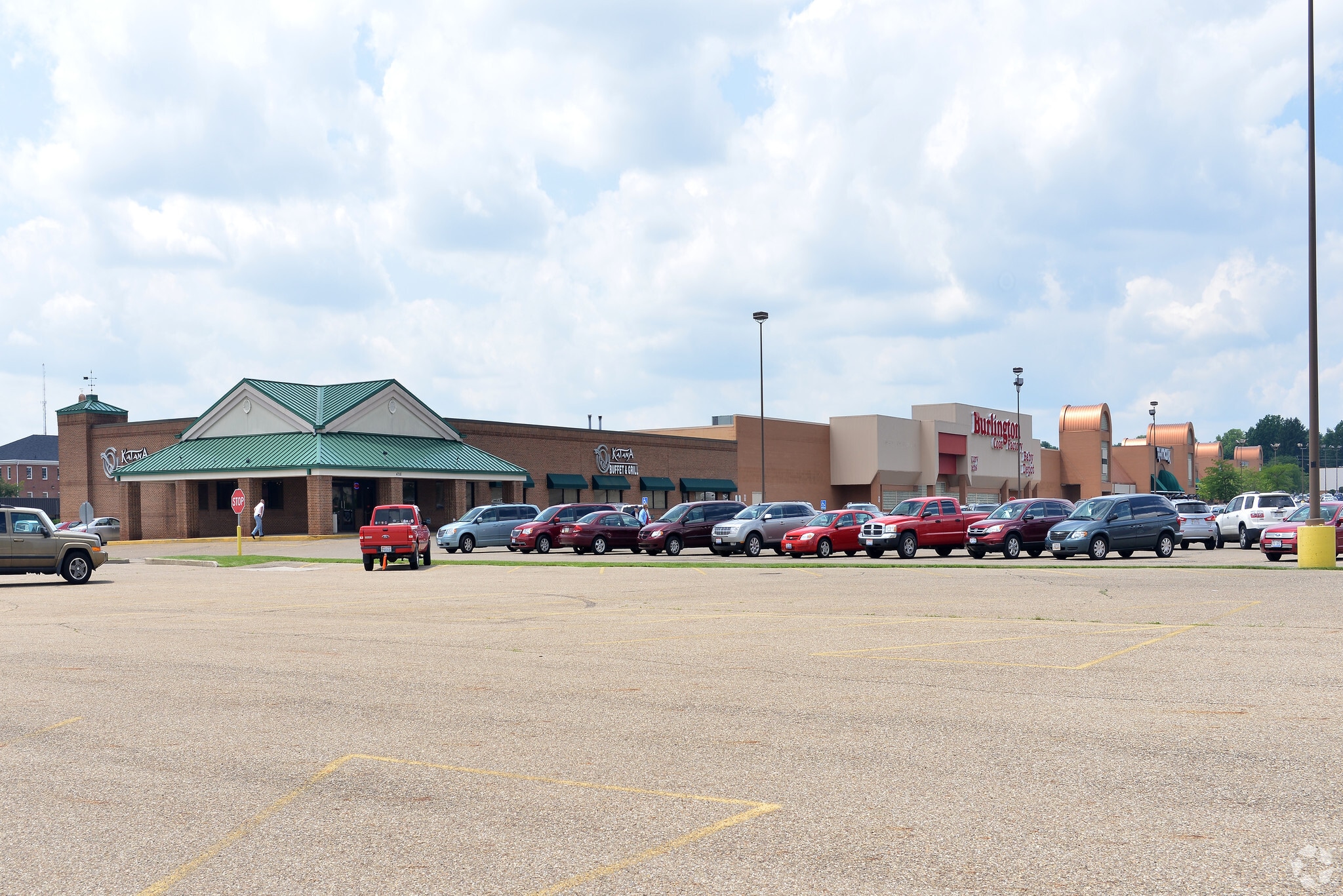 4760-4844 Everhard Rd, Canton, OH for Rent