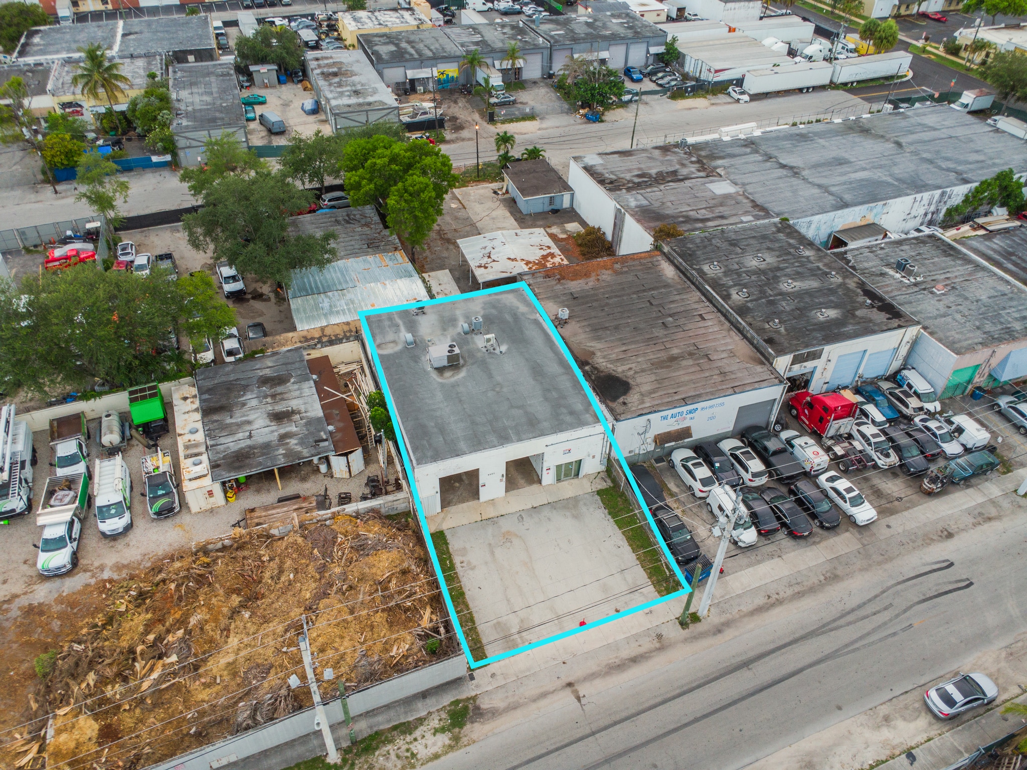 2200 SW 58th Ave, West Park, FL for Sale
