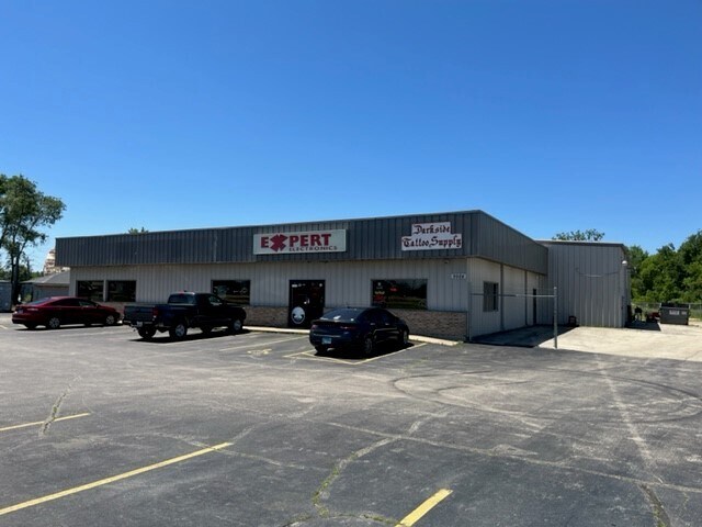 9924 N 2nd St, Machesney Park, IL for Sale