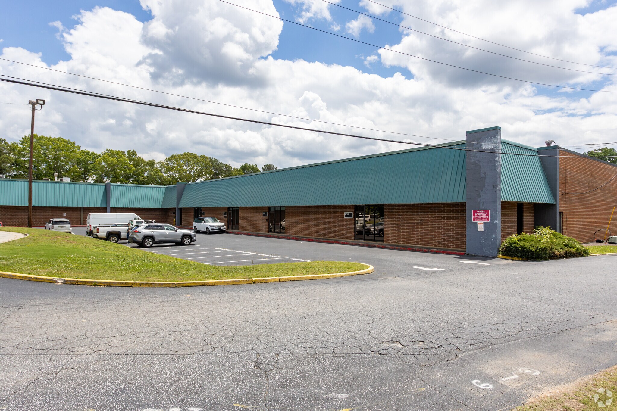 3902-3916 Shirley Dr SW, Atlanta, GA for Rent