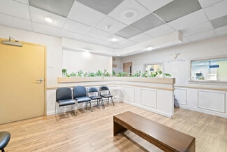 Bridgeport, CT Office/Medical - 3715 Main St