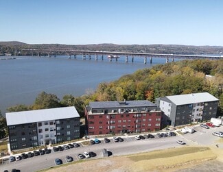 Beacon, NY Apartments - 18-30 Edgewater Pl