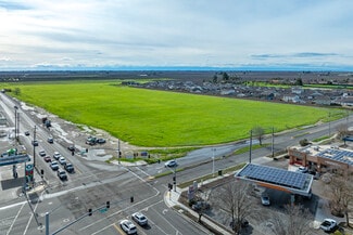 Madera, CA Residential Land - S Madera Ave