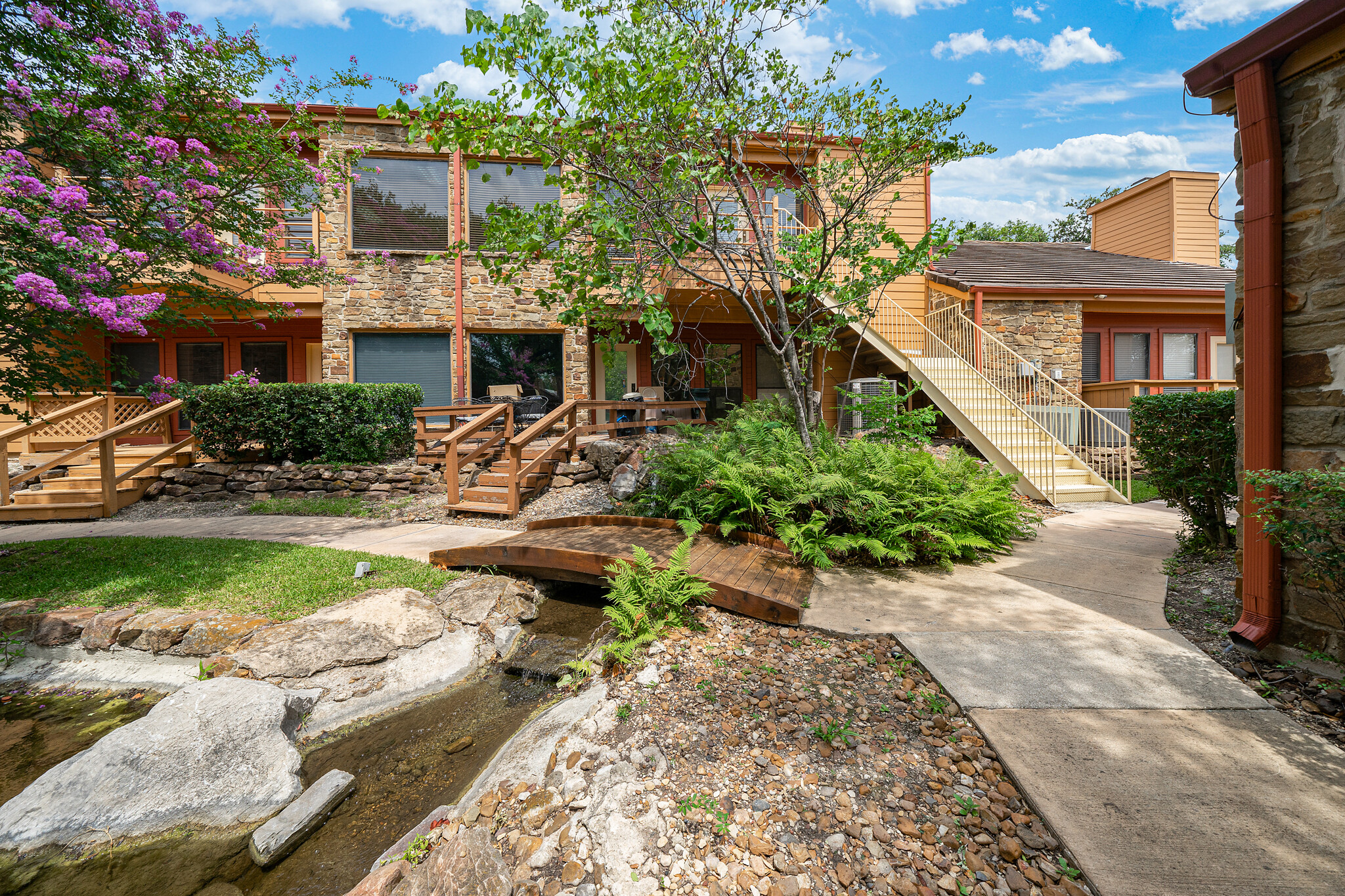 7300 Blanco Rd, San Antonio, TX for Sale