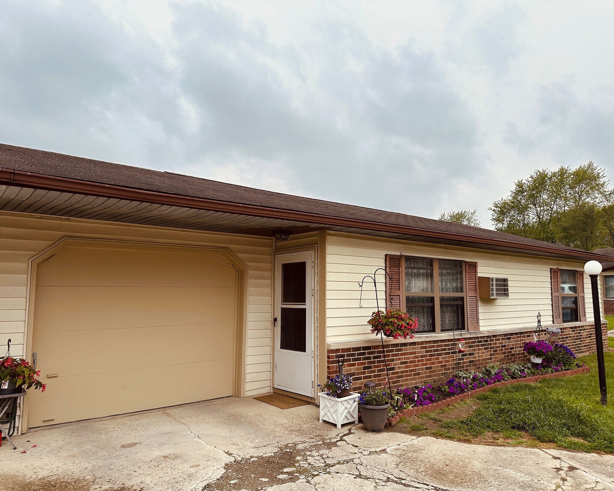 100 Lee St, Shirley, IN for Sale