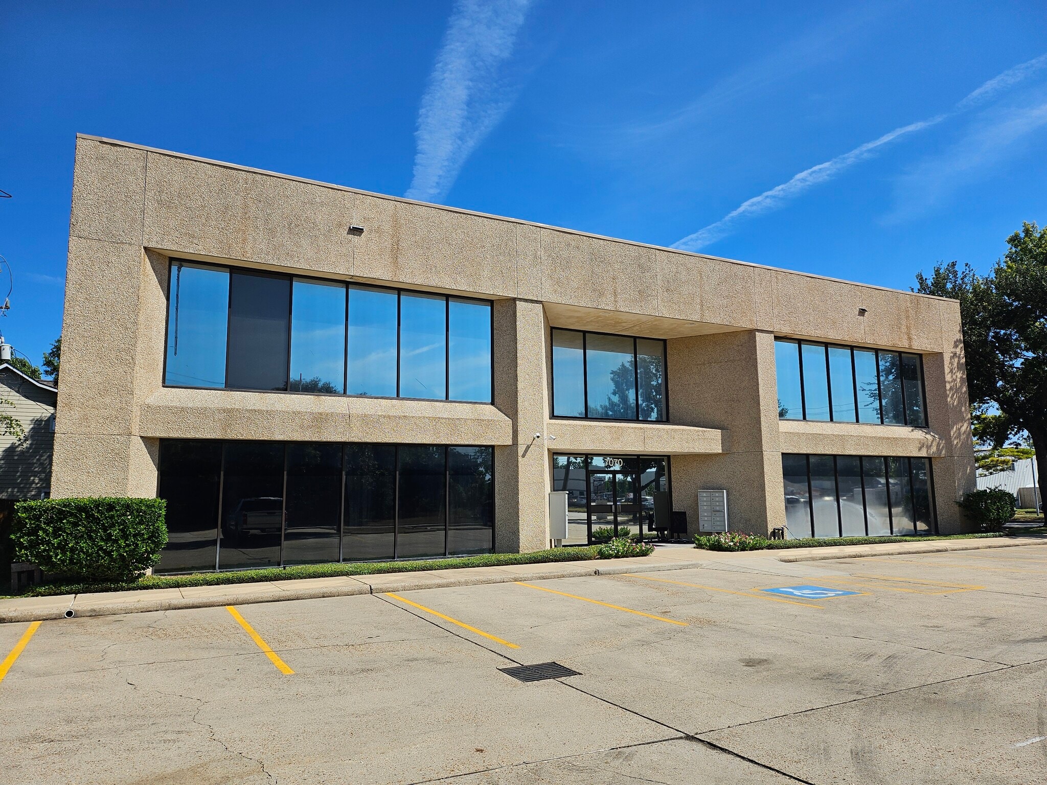 7070 W 43rd St, Houston, TX for Rent