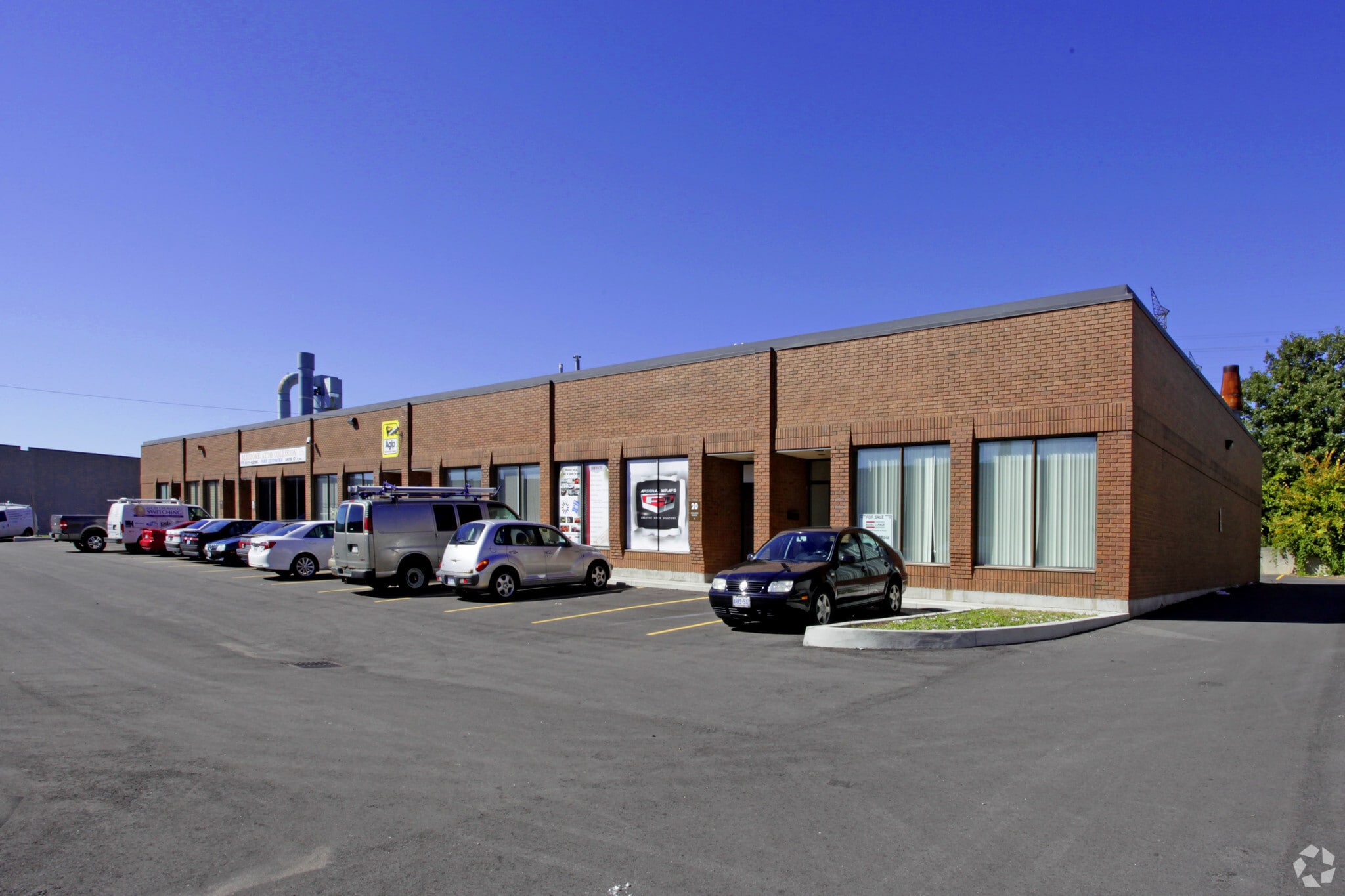 320 Hanlan Rd, Vaughan, ON for Rent