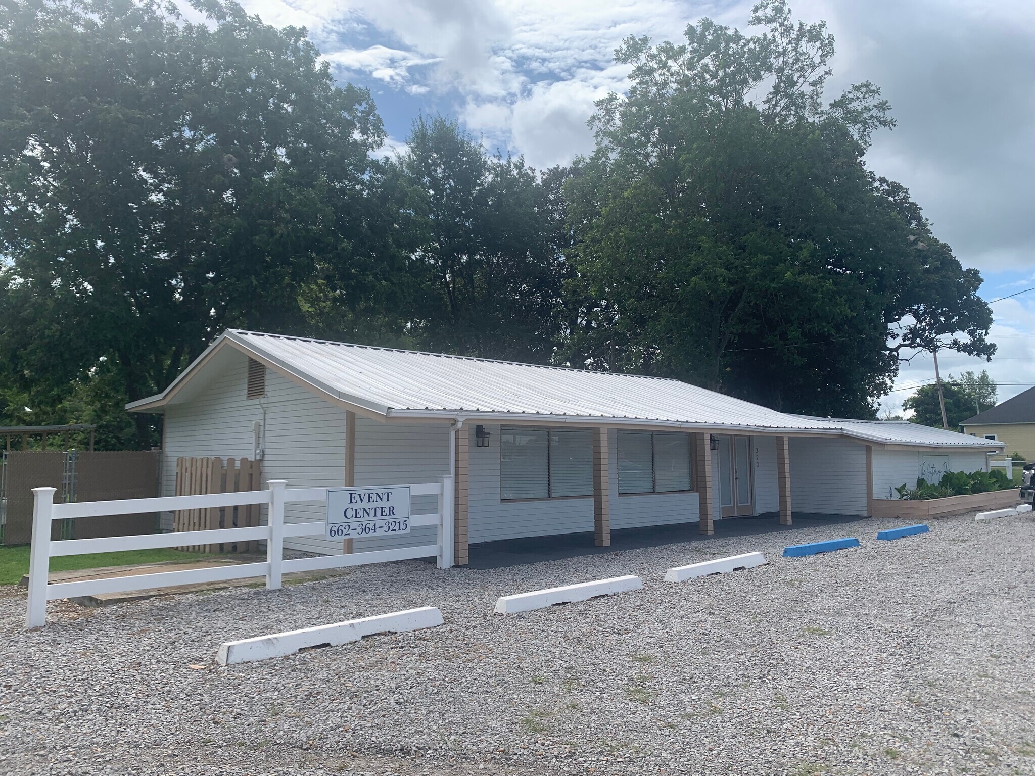 320 19th St N, Columbus, MS for Rent