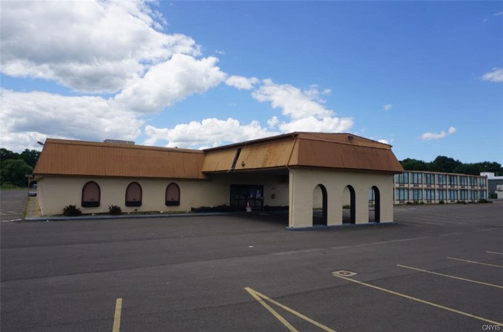 125 N Main St, Newark, NY for Sale