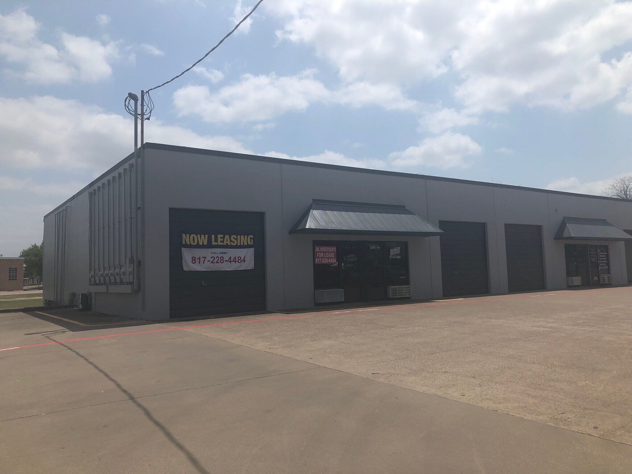 300 Bryant Ave Midlothian, TX 76065 Flex Property for Sale on
