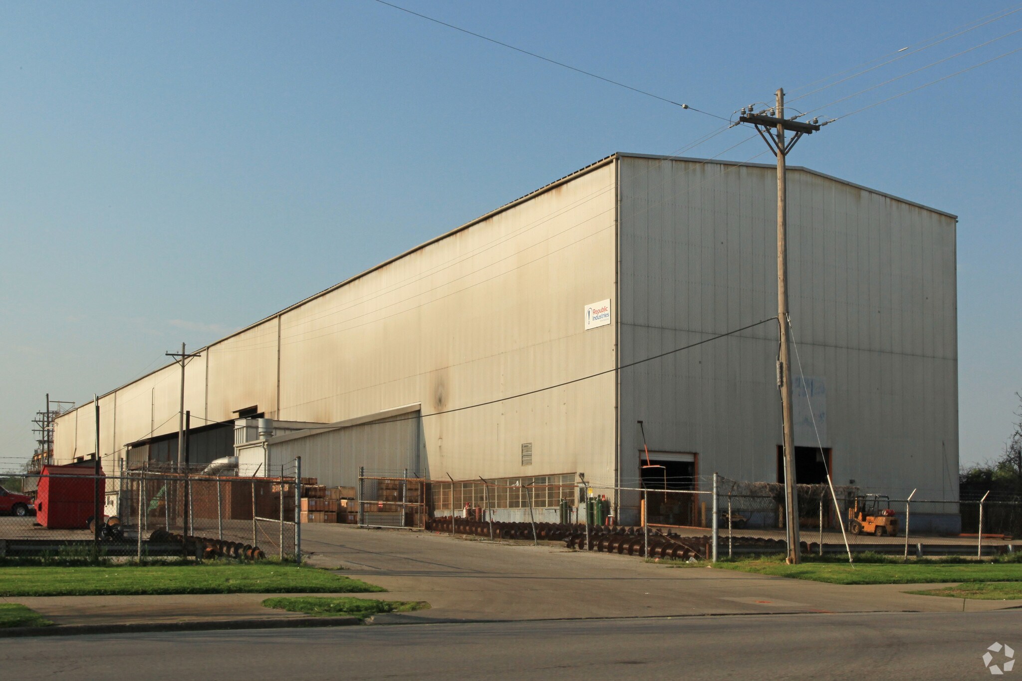 3000 W Broadway, Louisville, KY for Rent