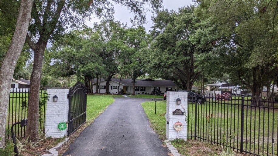 15509 Casey Rd, Tampa, FL for Sale