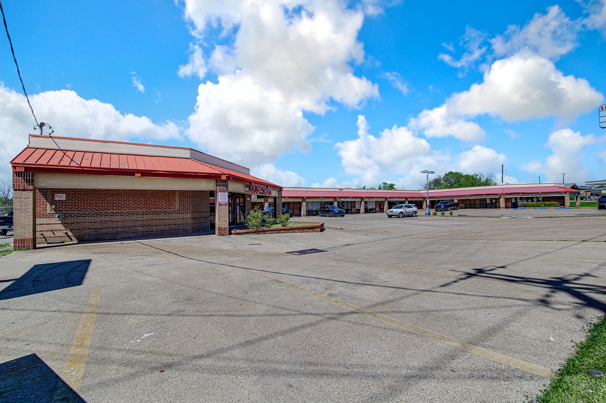 138 S Bowen Rd, Arlington, TX for Rent