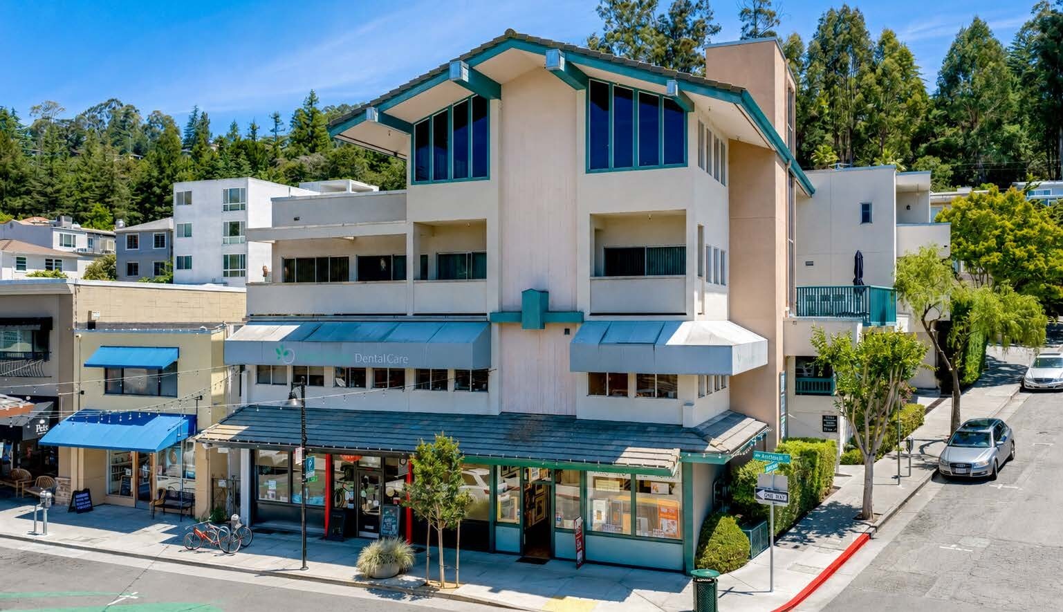 6201 Antioch St, Oakland, CA for Sale