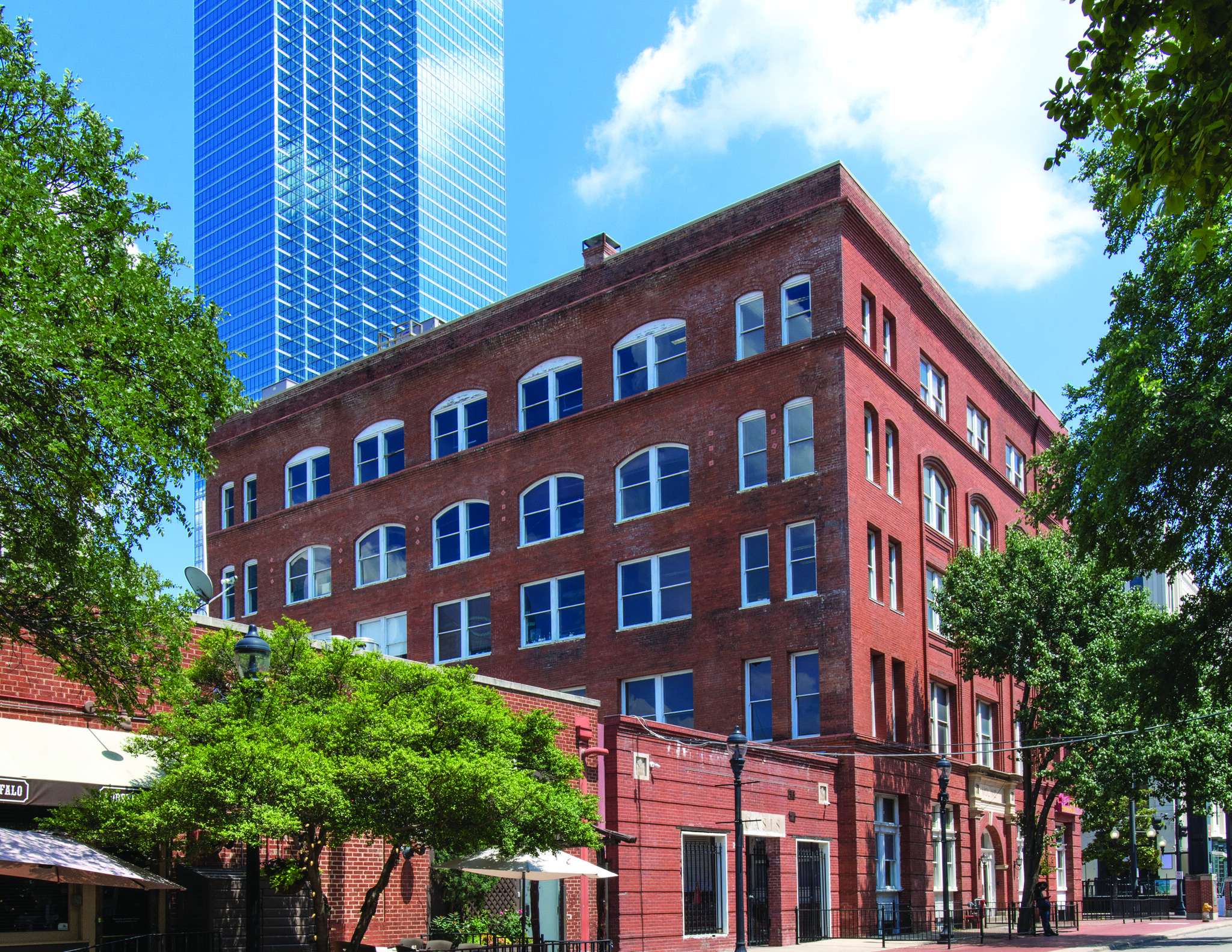 302-306 N Market St, Dallas, TX for Rent