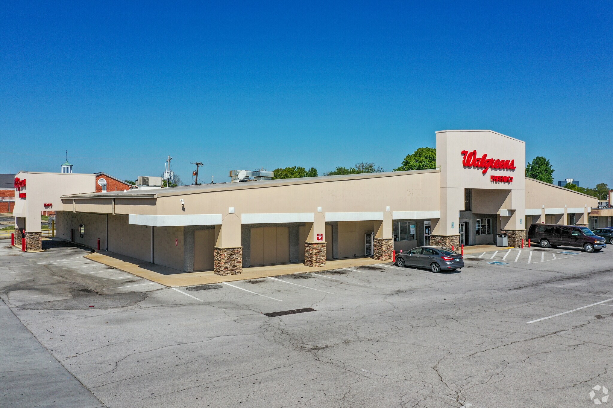 4902-5046 S Sheridan Rd, Tulsa, OK for Rent
