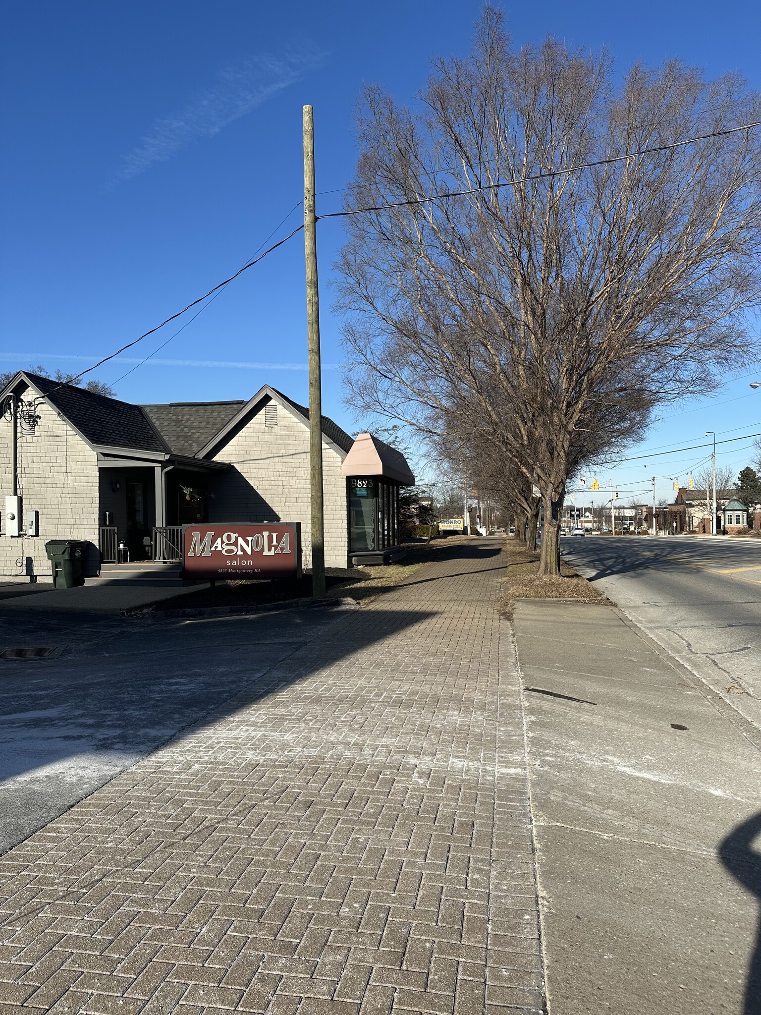 9823 Montgomery Rd, Cincinnati, OH for Rent