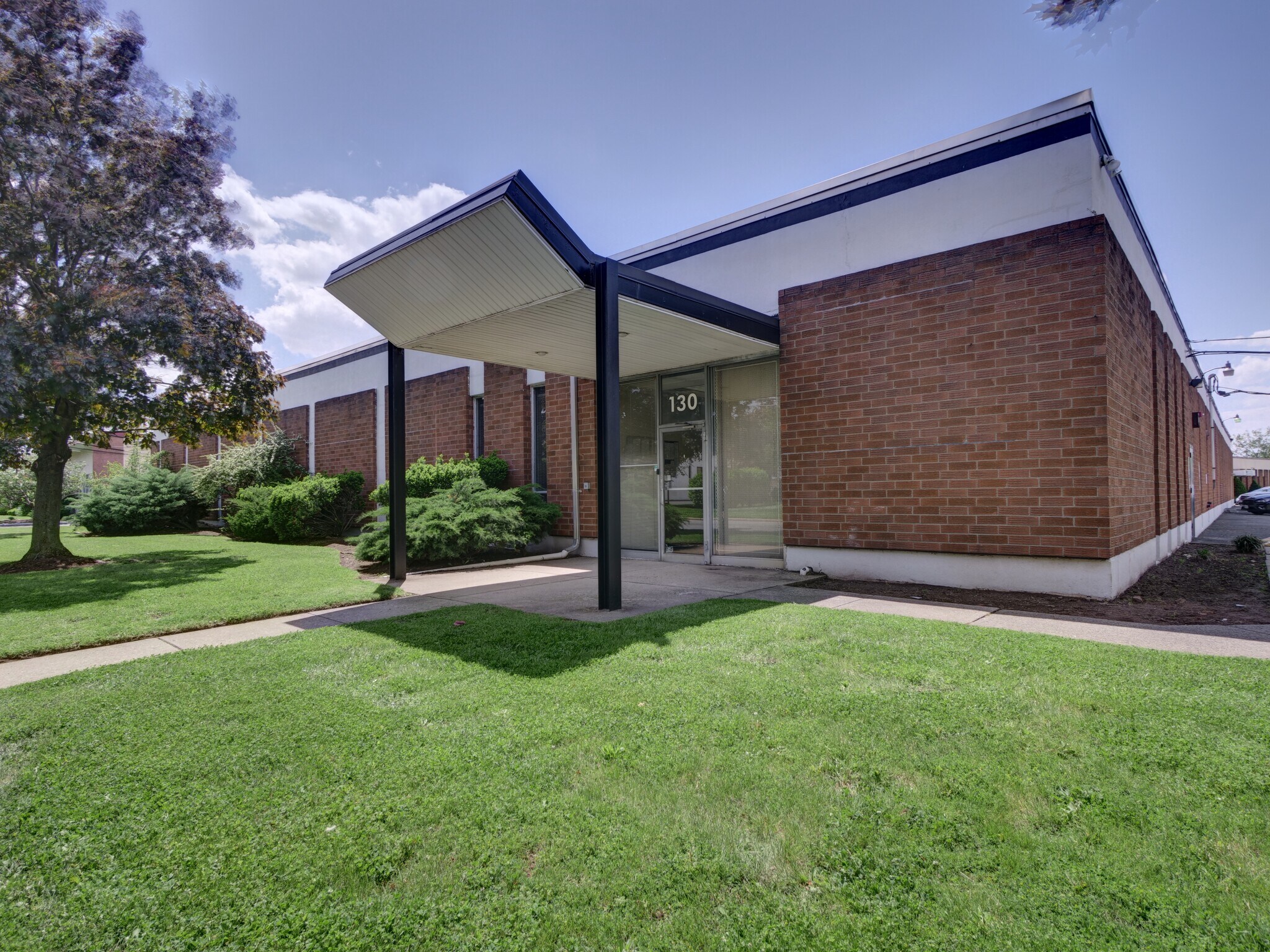 130 Commerce Rd Carlstadt, NJ 07072 Industrial Property for Lease on