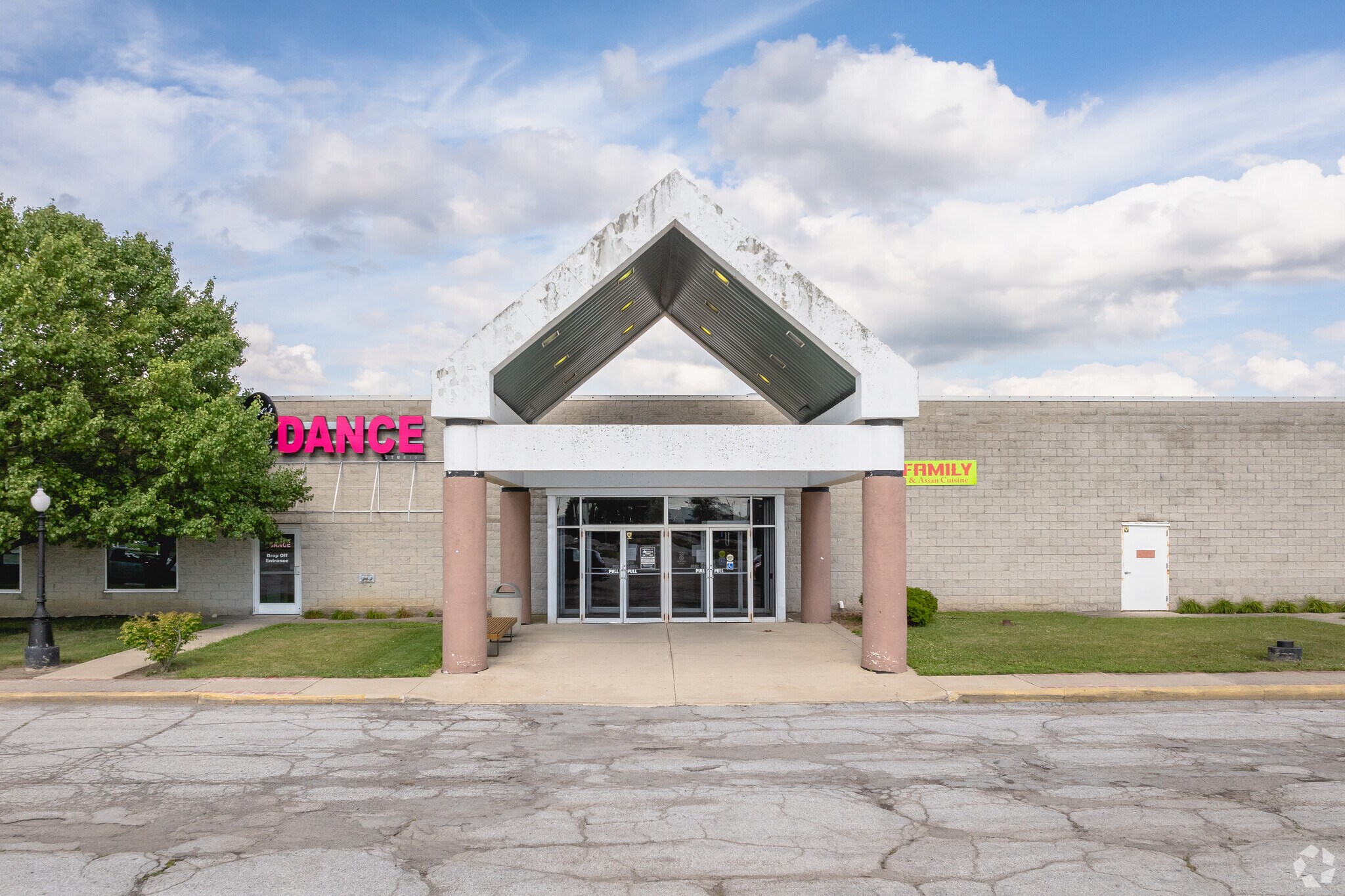 1234 N Main St, Bowling Green, OH for Sale