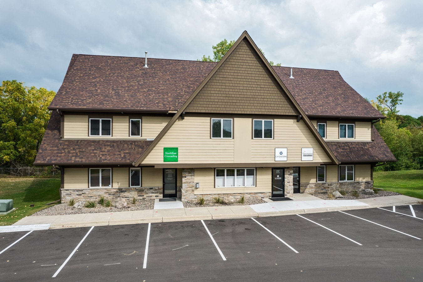 2127 County Road D E, Maplewood, MN for Sale