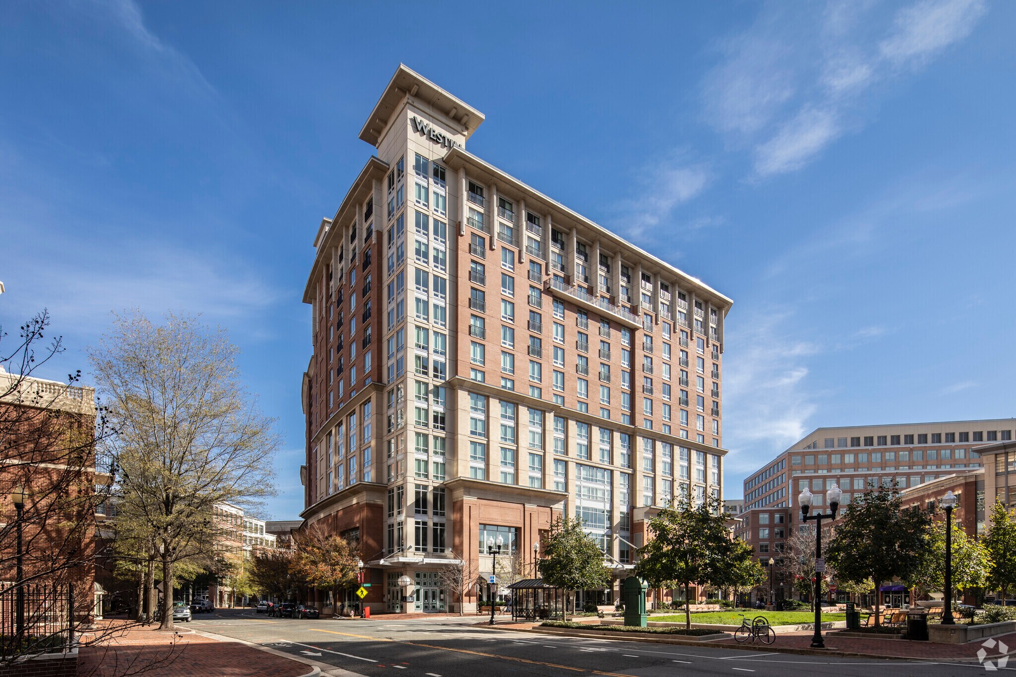 400 Courthouse Sq, Alexandria, VA for Rent