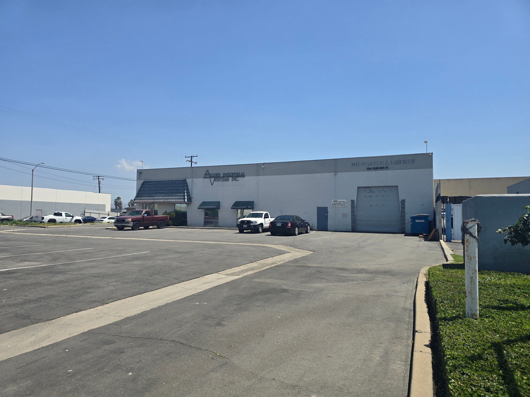 1240 N Blue Gum St, Anaheim, CA for Sale